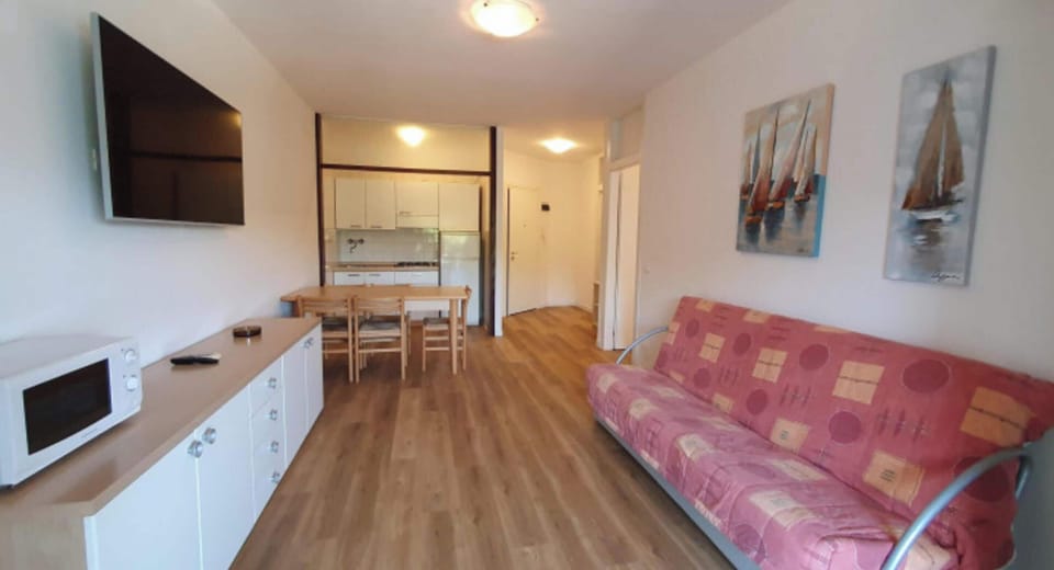 Apartment, 2 Bedrooms, Terrace, Ocean View | Living room