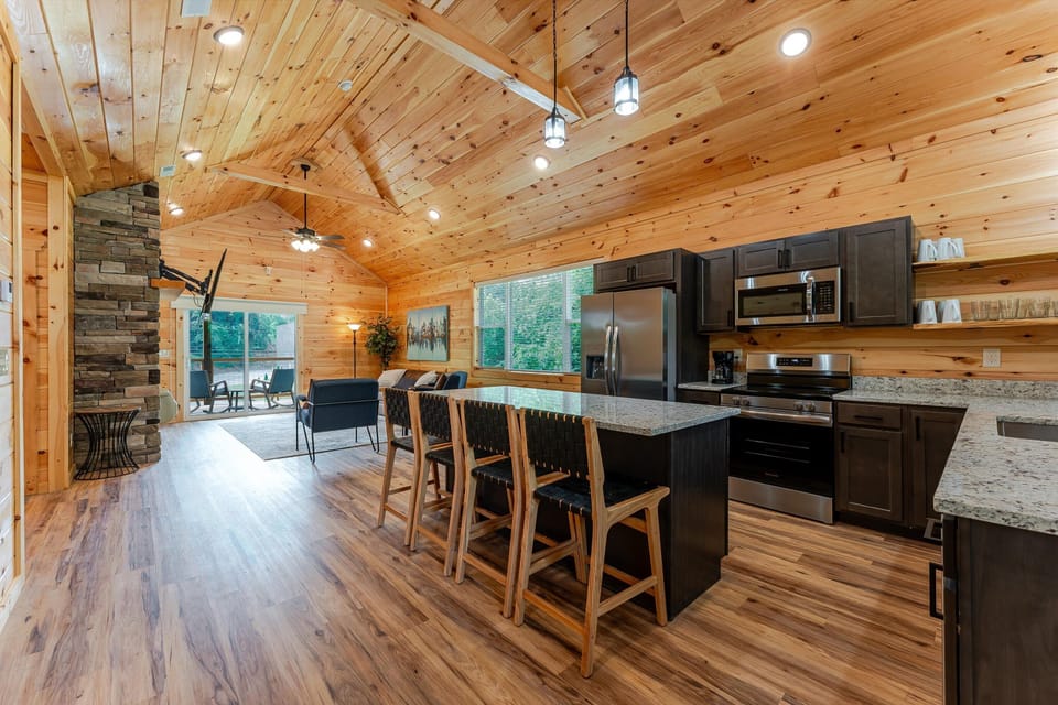 Two Bedroom Walking Distance To Dollywood Pigeon Forge Cabins fo
