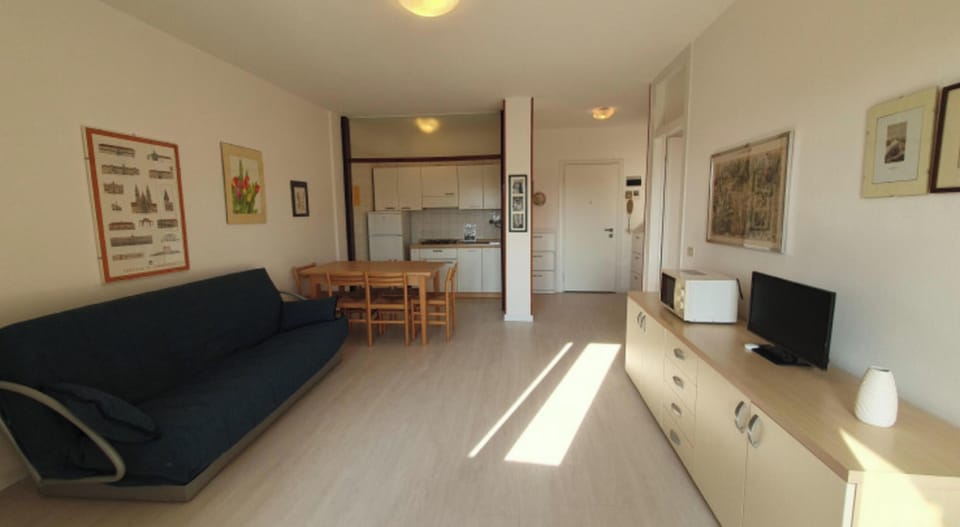 Apartment, 2 Bedrooms, Terrace, Ocean View | Living room