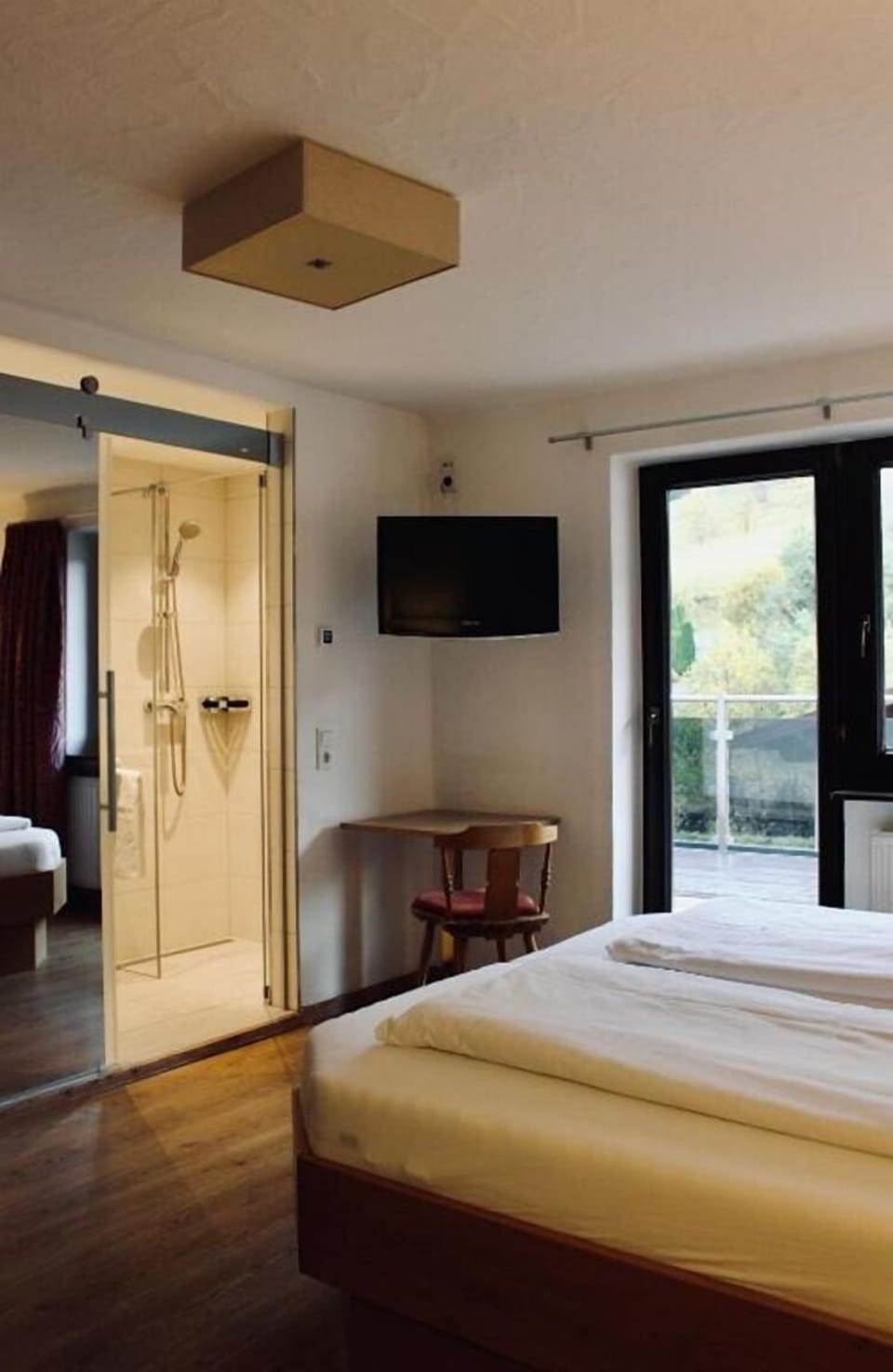 In-room safe, desk, free WiFi, bed sheets