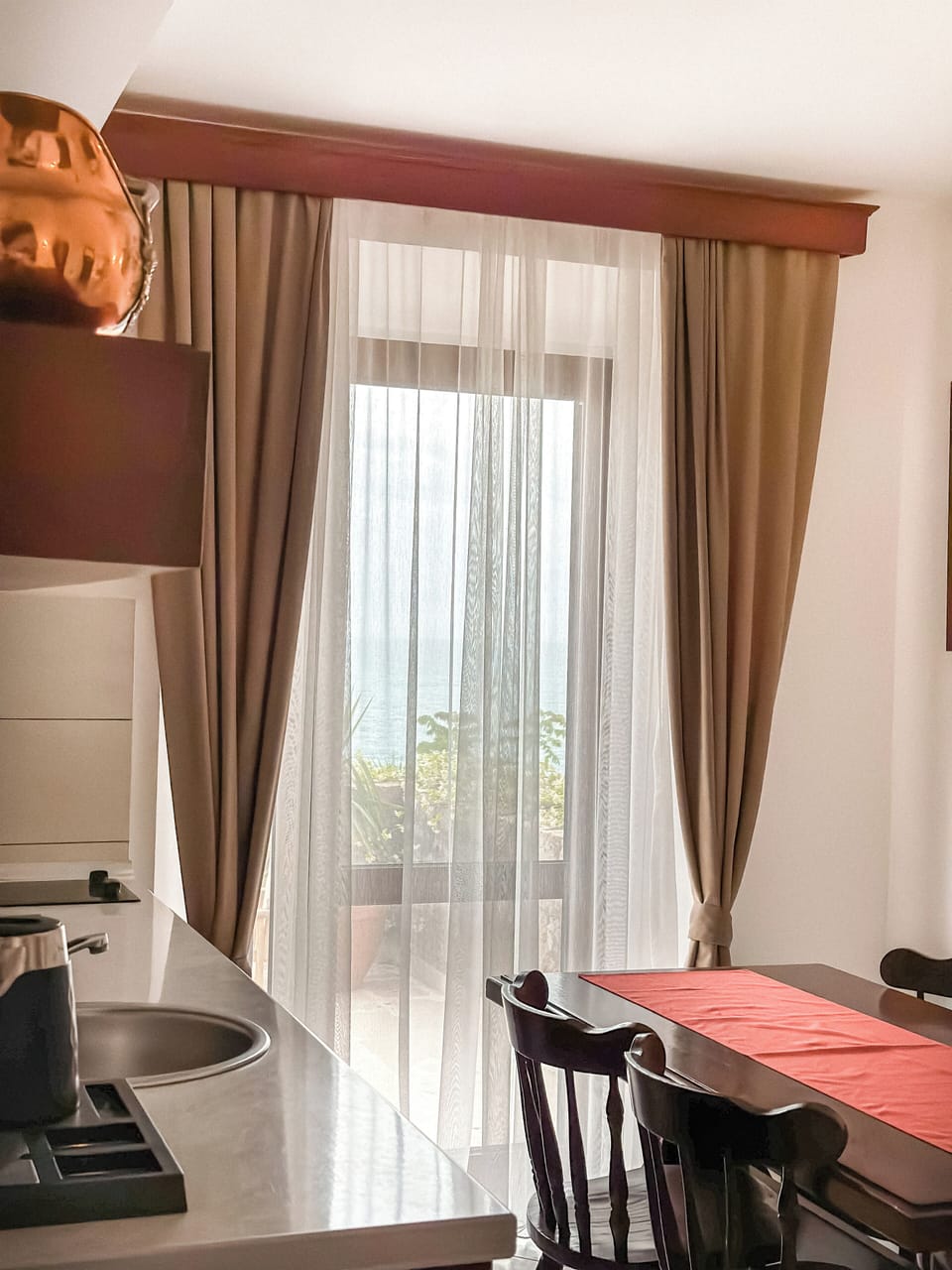 Deluxe Suite (duplex) WITH sea view / 2 bedrooms, terrace | Private kitchen | Electric kettle