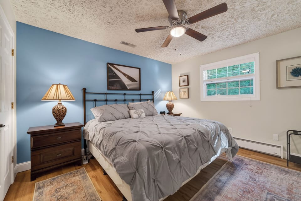 BEDROOM 1 - KING AND TWIN WITH TRUNDLE