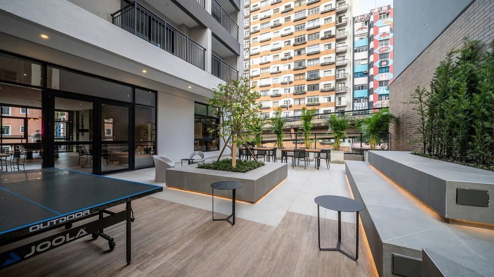 Apartment | Outdoor dining