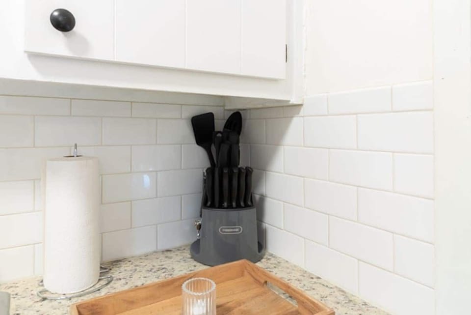 Kitchen equipment