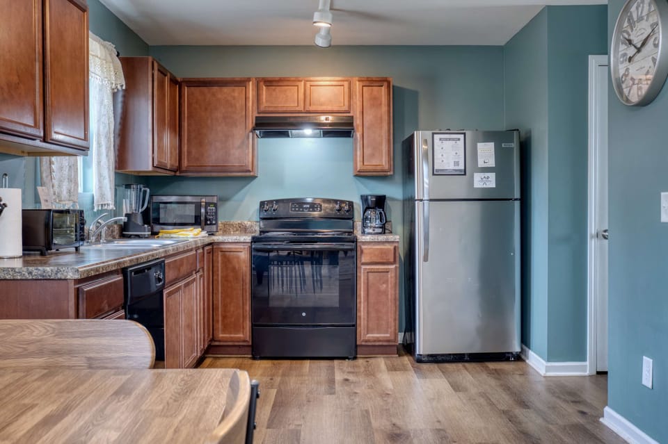 Fully-equipped kitchen