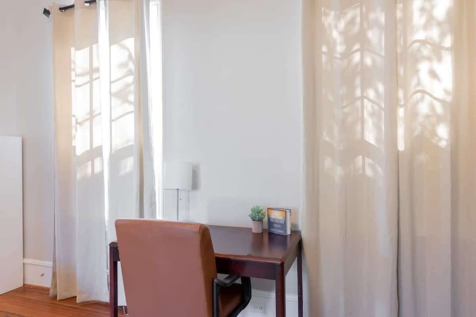 Mini Office Nook