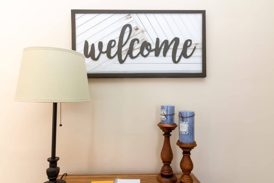 Aesthetic welcome sign