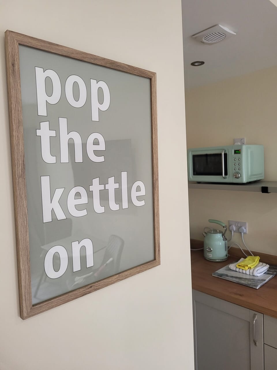 Double Room (Hairy Dog) | Private kitchen