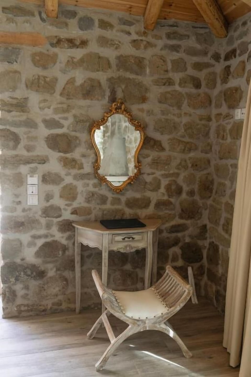 Superior Suite, Patio, Courtyard View | Interior