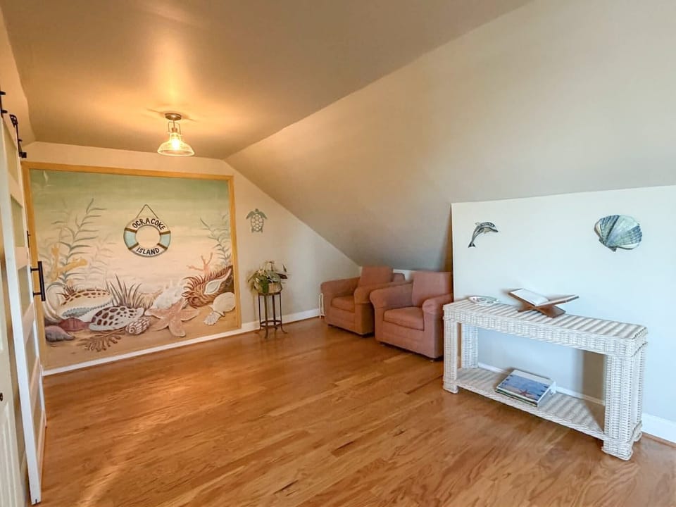Entryway Reading Nook