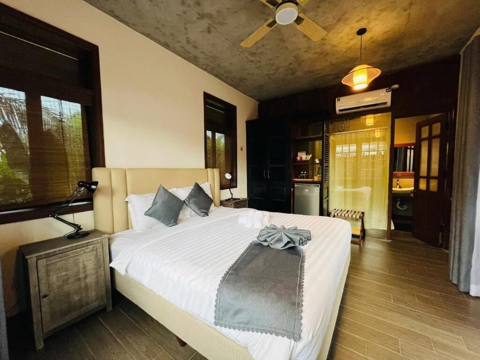 In-room safe, blackout drapes, iron/ironing board, free WiFi