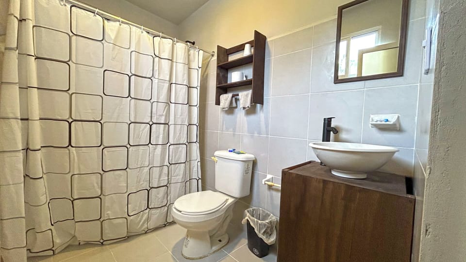 Comfort Room, 1 Double Bed | Bathroom