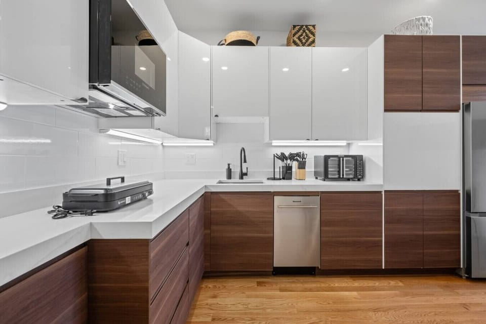 Fully Equipped Modern Kitchen