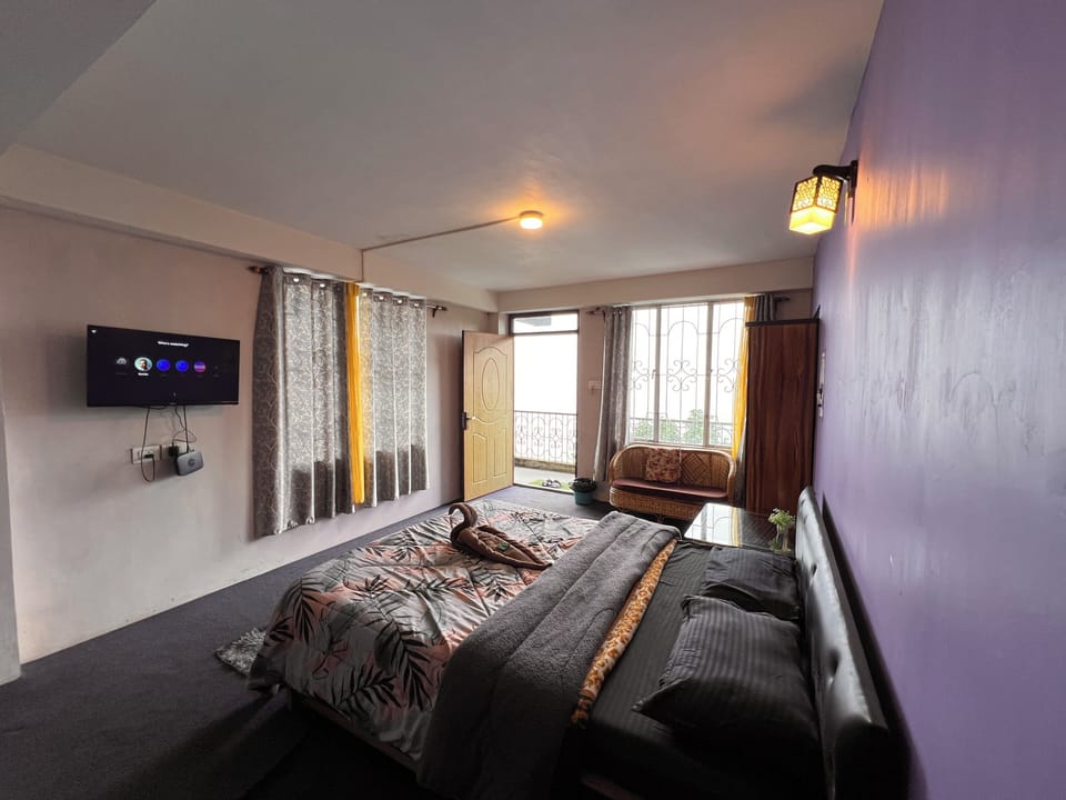 Basic Triple Room, Balcony, Mountain View | Free WiFi