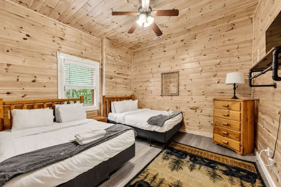 Bedroom - Cozy Cabin Bedroom Retreat