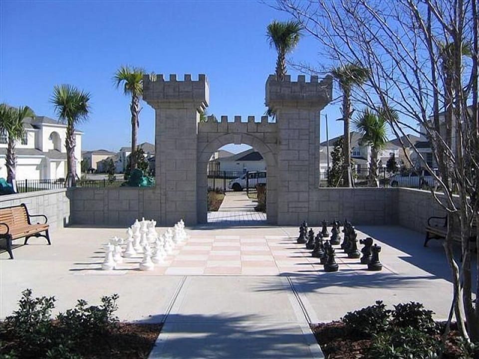 Windsor-Hills-Large-Chess-board