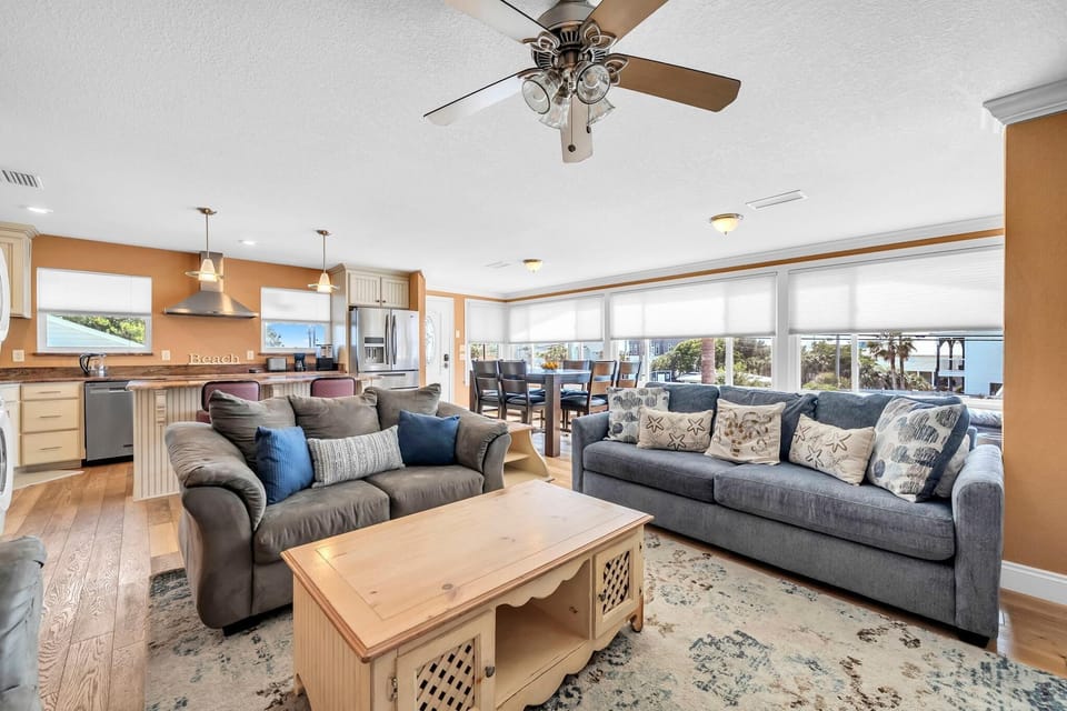 House, Multiple Beds (Coconut Breeze) | Living area