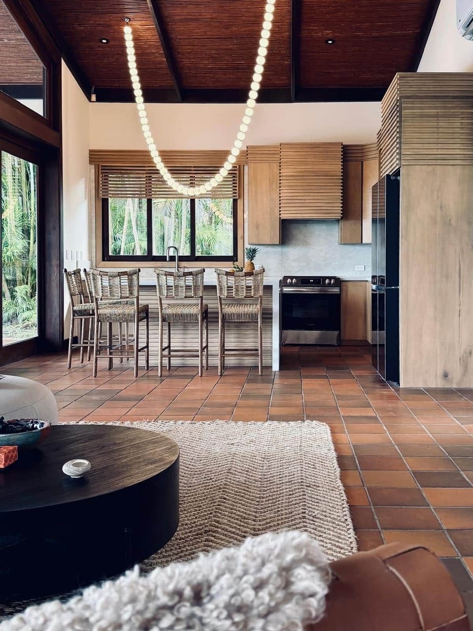 Kitchen Full Straight