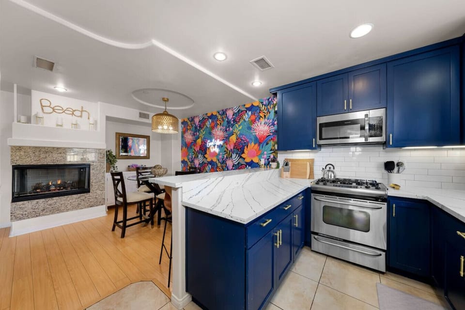 Full oven, stove and microwave