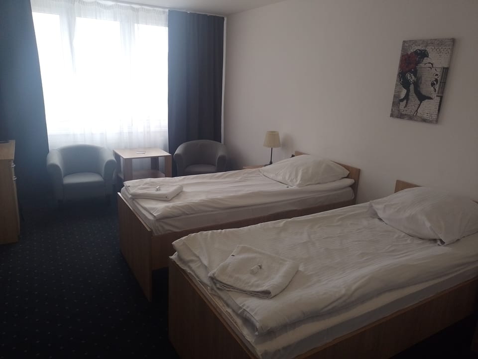 Superior Double Room Single Use | Free WiFi