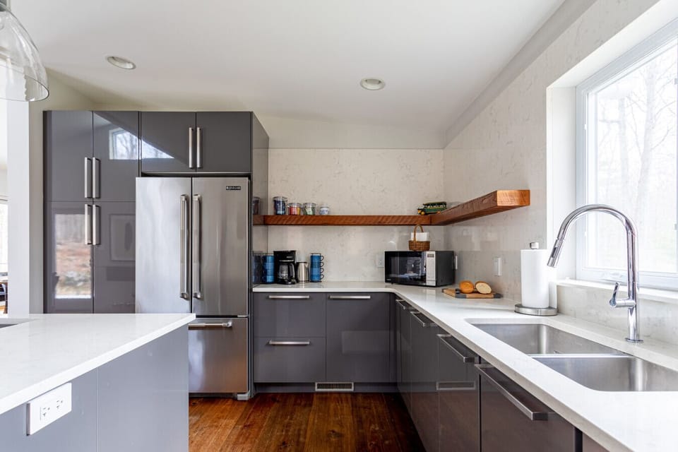 New appliances and plenty of space to prep, cook, and gather