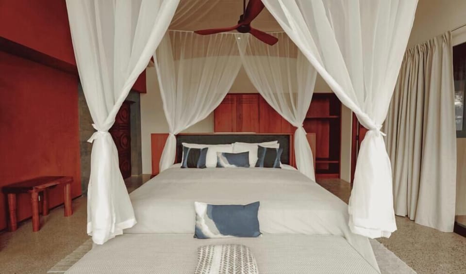 4 Bedroom Horizon View Villa | WiFi (free), bed sheets