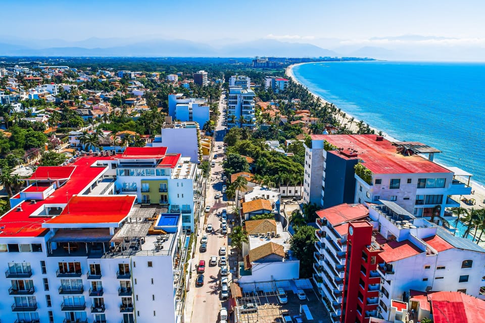 Wake up in the heart of Bucerías' Golden Zone, where the beach, local restaurants, cafés, boutiques, and vibrant coastal charm are all just steps away. The perfect location to explore Riviera Nayarit on foot.

(237 characters)