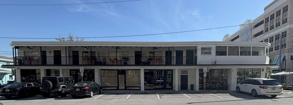 Front of the Baymont building where the Flats and Lofts are located