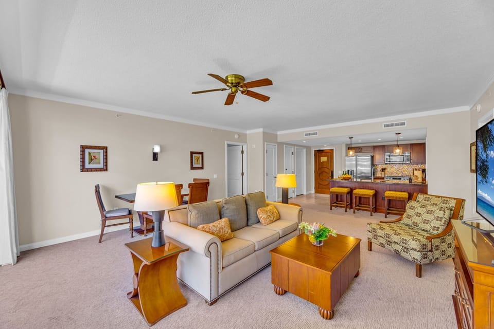A roomy lay out makes this family-friendly living room the social hub of your stay HKK-209
