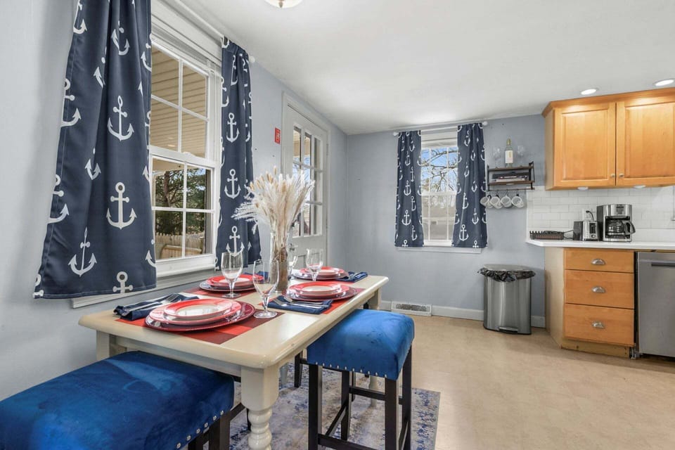 Dining area that flows seamlessly into the kitchen, creating an open space