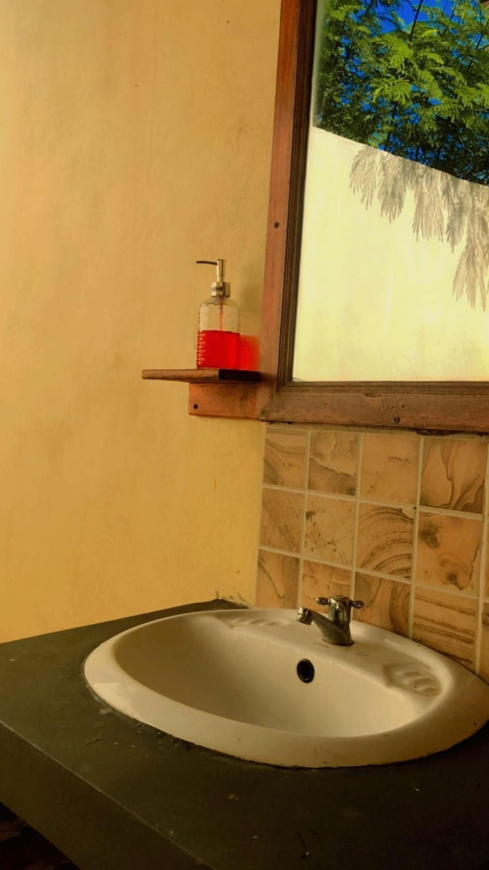 Double Room, Balcony, Courtyard View | Bathroom | Shower, free toiletries, towels, soap