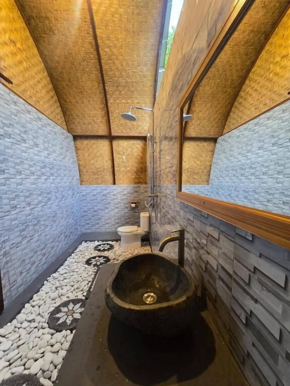 Superior Villa, Balcony, Hill View | Bathroom | Shower, free toiletries, towels, soap