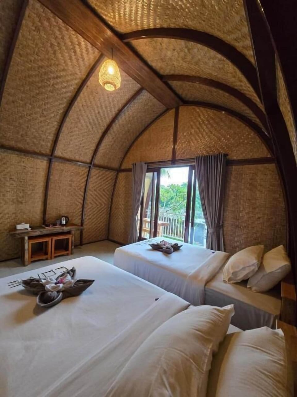 Superior Double or Twin Room, Balcony, Hill View | Desk, free WiFi