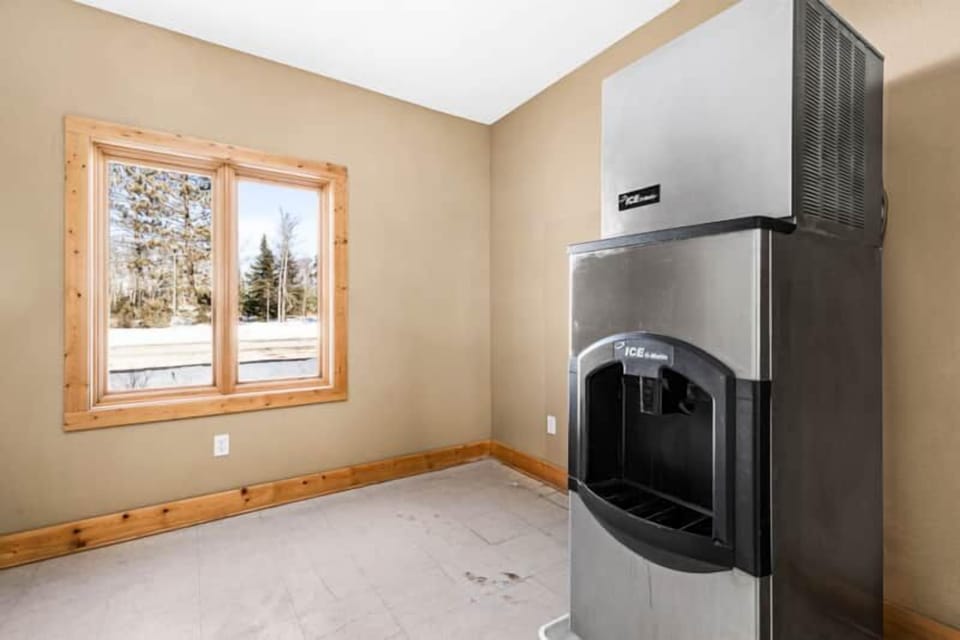 Ice Maker