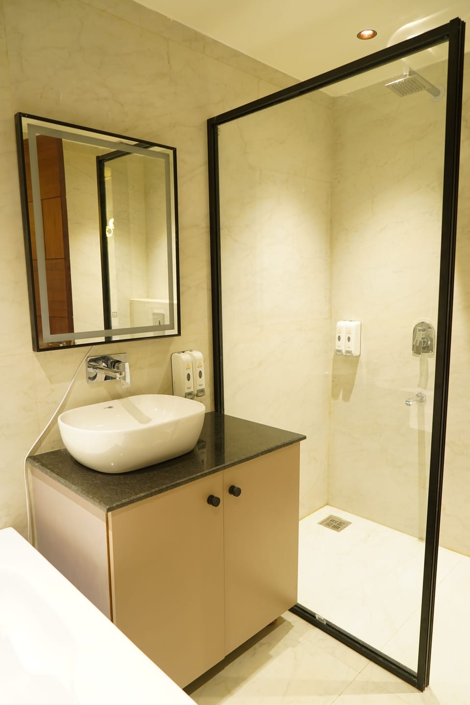 Suite, Garden View | Bathroom | Shower, hair dryer, towels, soap