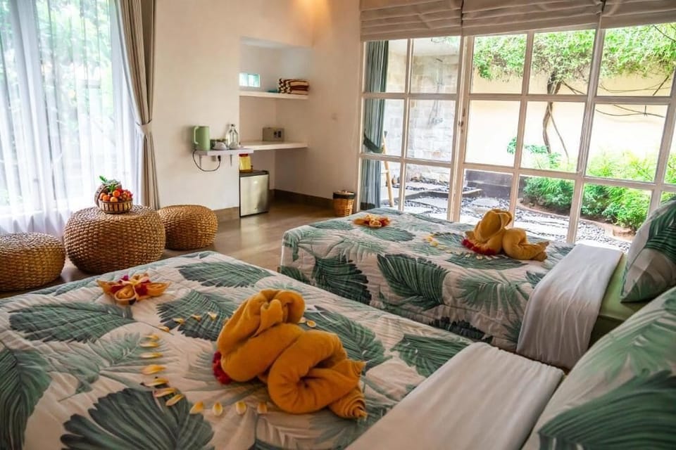 Triple Room, Balcony | In-room safe, free WiFi