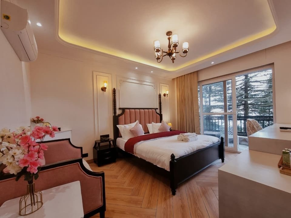 Executive Room, Balcony, Mountain View | Iron/ironing board, free WiFi