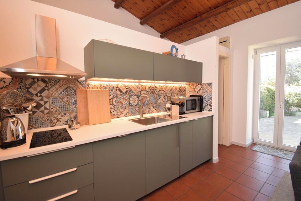 Autumn, Kitchen, Spring, Summer, Winter