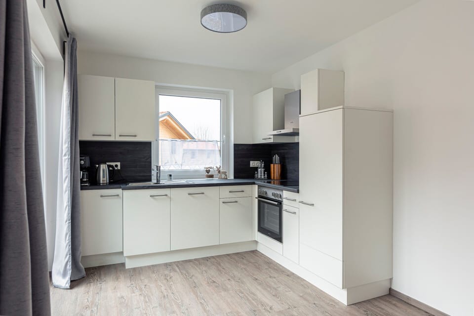 Classic Chalet, 3 Bedrooms | Private kitchen | Fridge, oven, stovetop, dishwasher