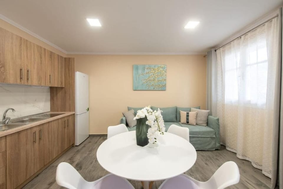 House, Courtyard View | Interior