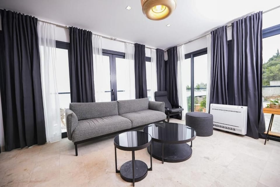 Palladium Hotel- Luxury Leading Hotels Hotel in Vlorë County, Albania