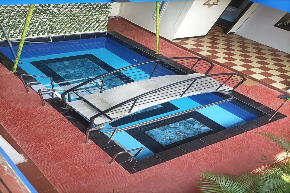 Holiday Home Swimming Pool