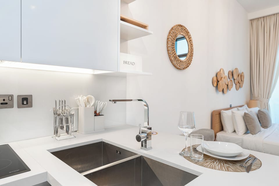 Exclusive Studio, Non Smoking, Sea View | Private kitchen | Full-size fridge, microwave, oven, stovetop