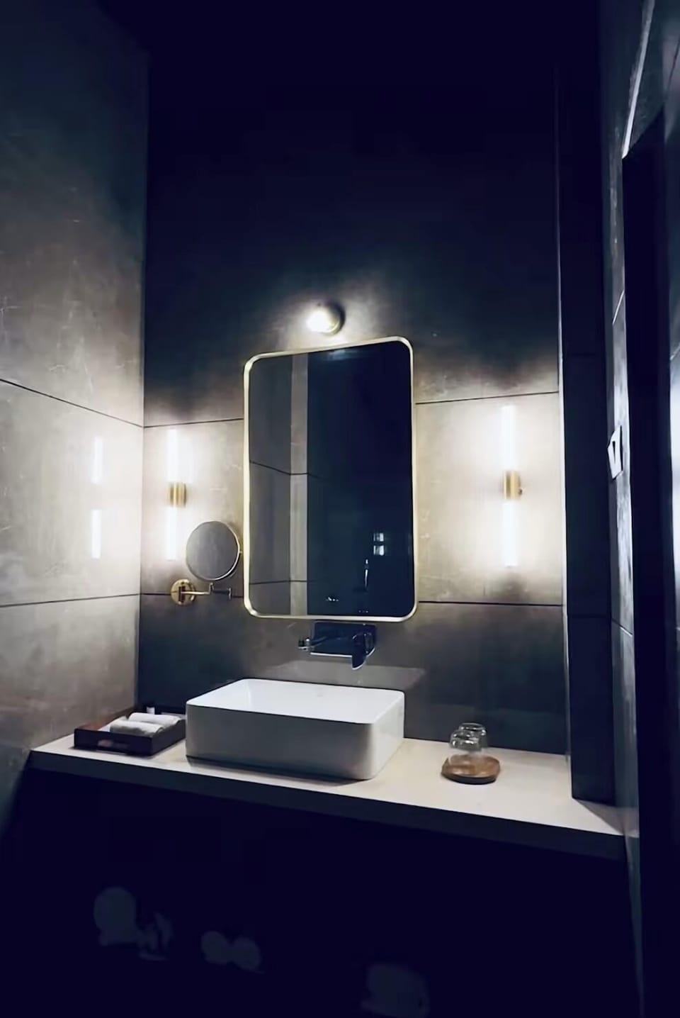 Towels, soap, shampoo