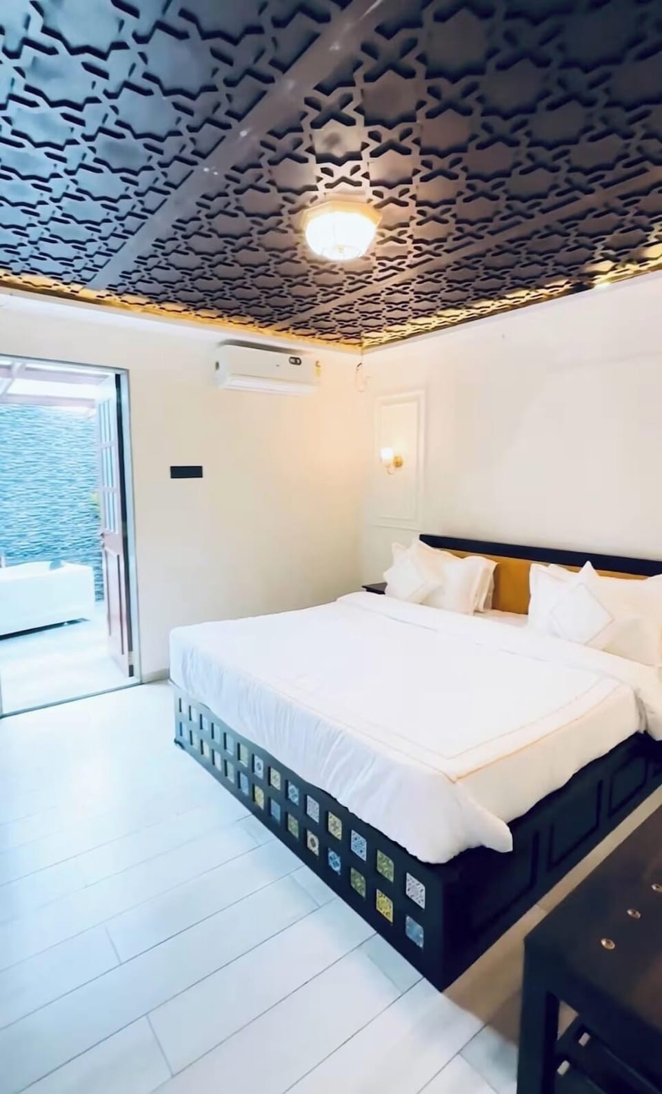 Deluxe Room | Desk, laptop workspace, free WiFi