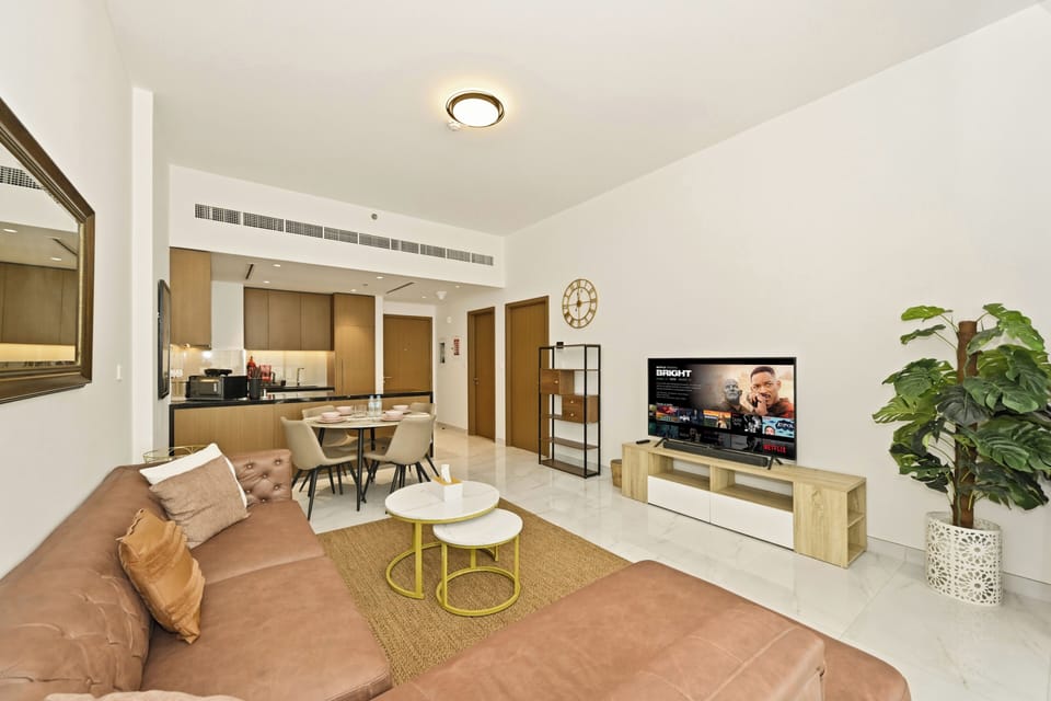 Apartment, Balcony | Living area