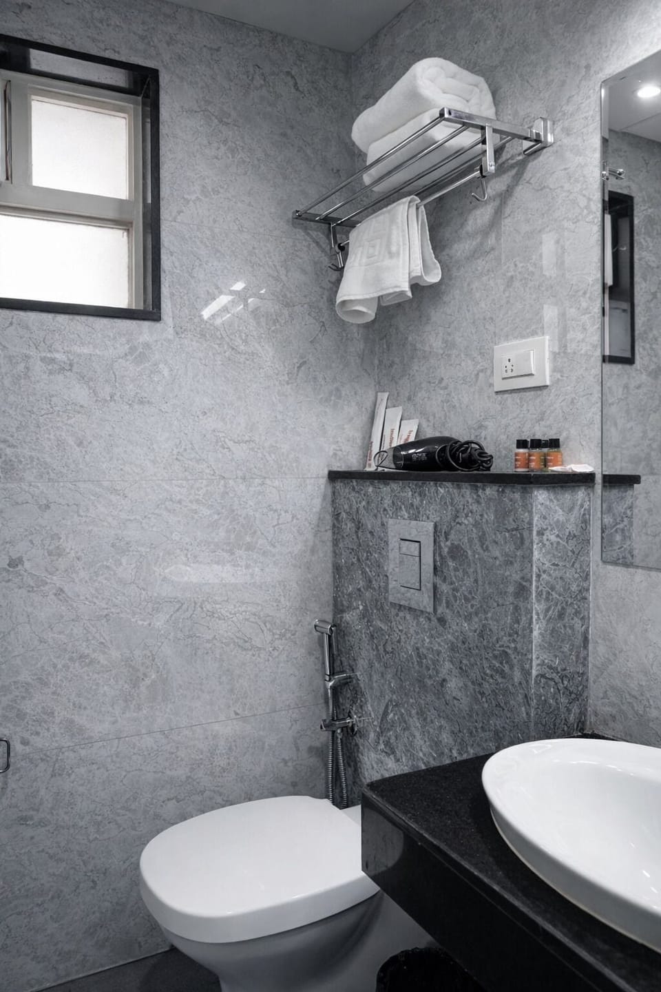 Suite, 1 King Bed with Sofa bed, Non Smoking, Private Bathroom | Bathroom | Shower, free toiletries, hair dryer (on request), towels