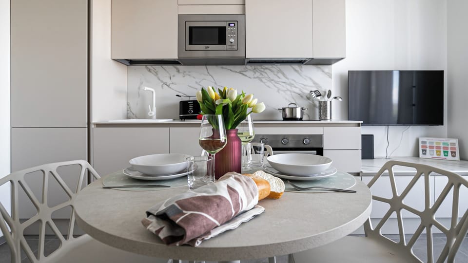 Apartment (1 Bedroom) | Interior