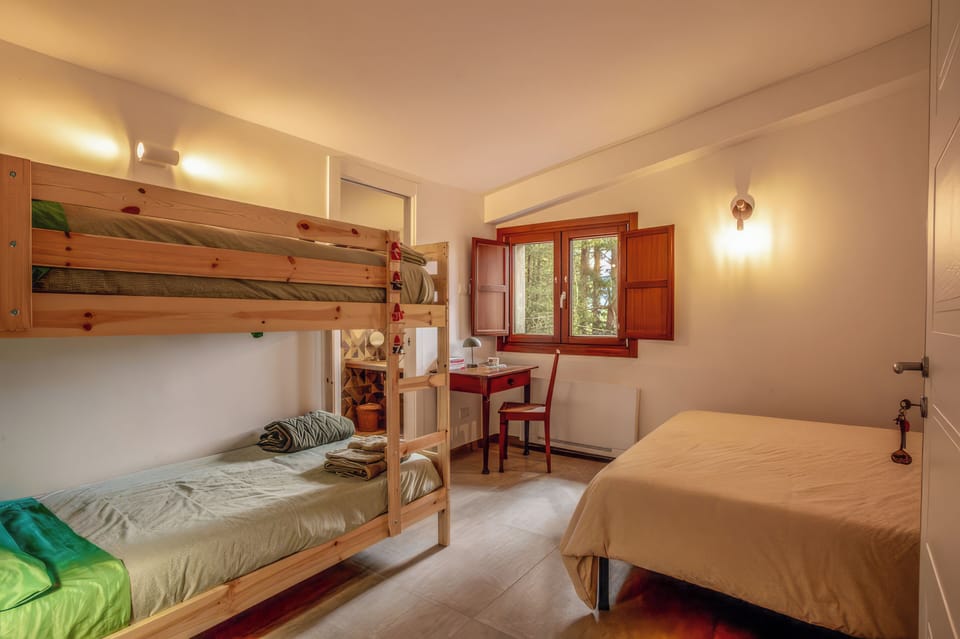 Room, Mountain View | Free WiFi
