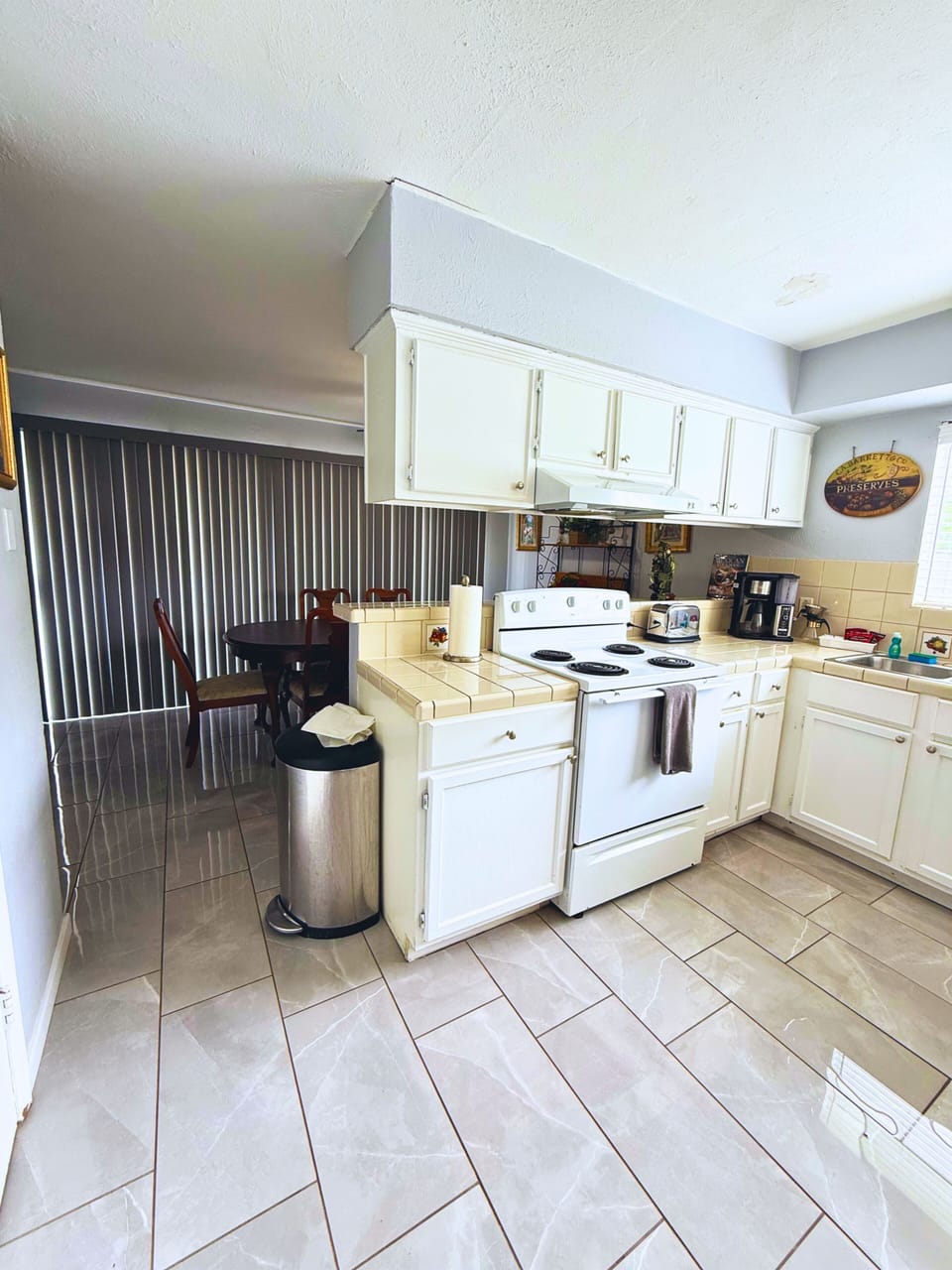 Fully equipped kitchen for home-cooked meals